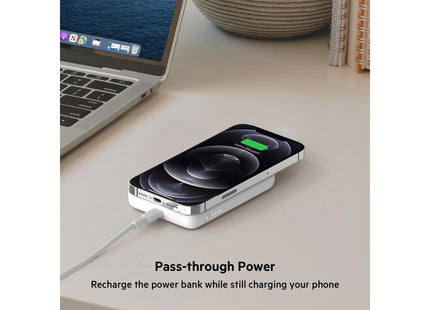 Belkin Powerbank Boost Charge MagSafe 2500 mAh, Weiss