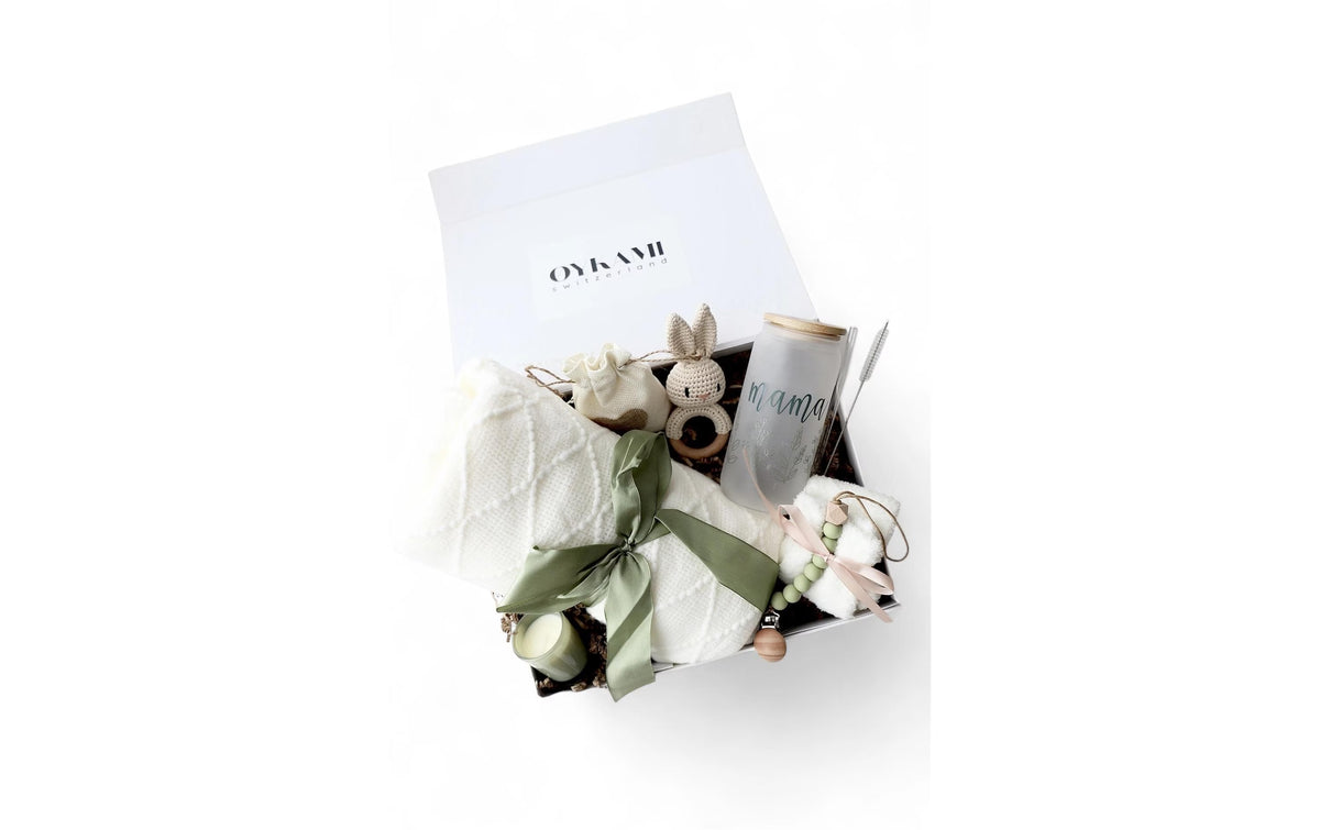 Oykami Mama und Baby Geschenkbox Weisse Decke «Kapstadt» Weiss/Grün
