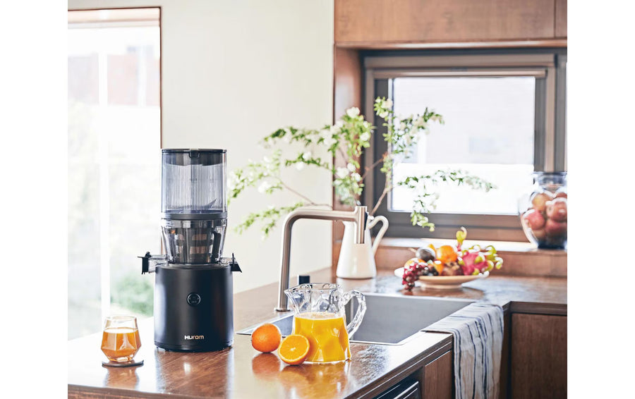 Hurom Slow Juicer H320N Matt Black