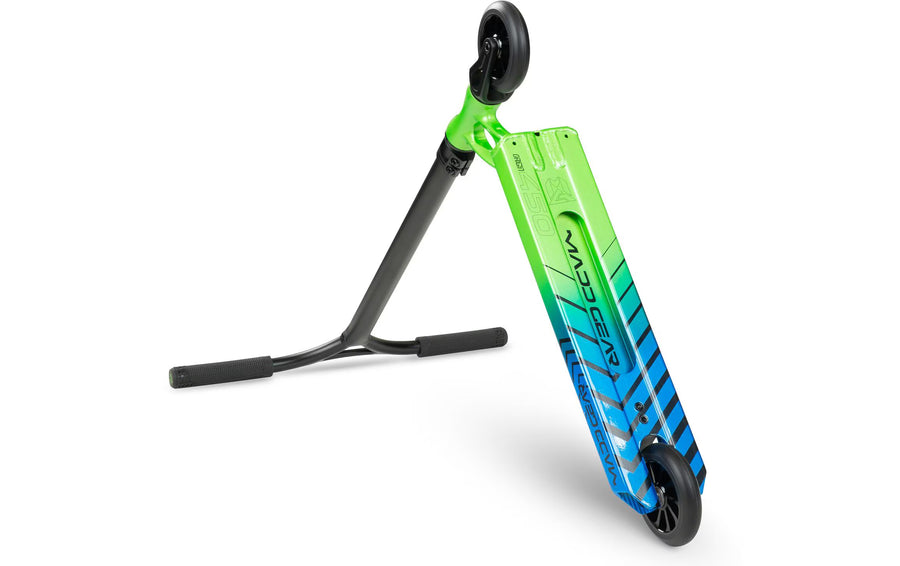 Madd Gear MGO 450 Acceleron Freestyle Scooter