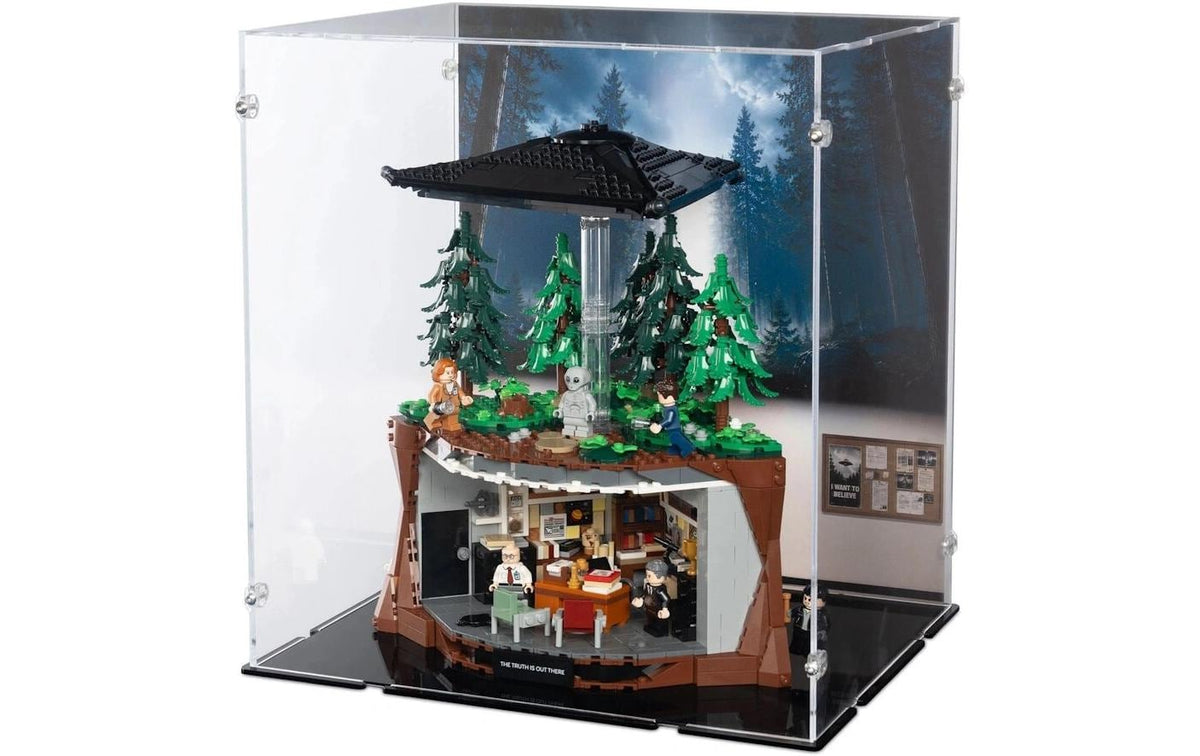 iDisplayit Acryl-Display für LEGO® 21369 The X-Files (Mit Hintergrundbild & schwarzem Boden)