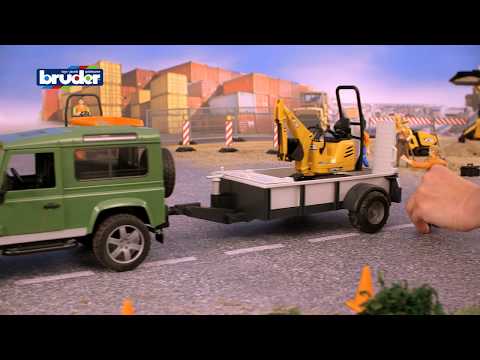 Bruder Spielwaren Off-Road Fahrzeug Land Rover Defender - Video 1