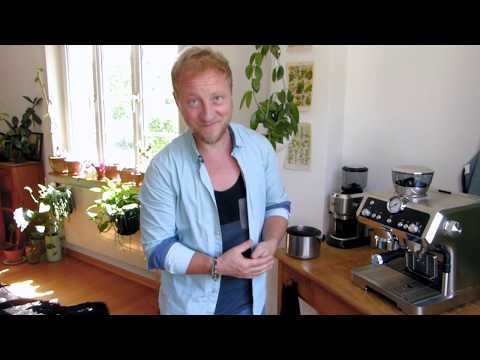 De'Longhi Siebträgermaschine EC9155.MB La Specialista Arte Silber - Video 2